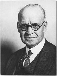 Portrait of Farquhar McGillvray Knowles: courtesy of the Archives of Ontario <br> credited to M.O. Hammond